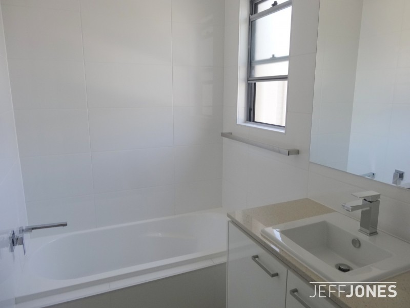 3/27 Dickenson Street, Carina QLD 4152