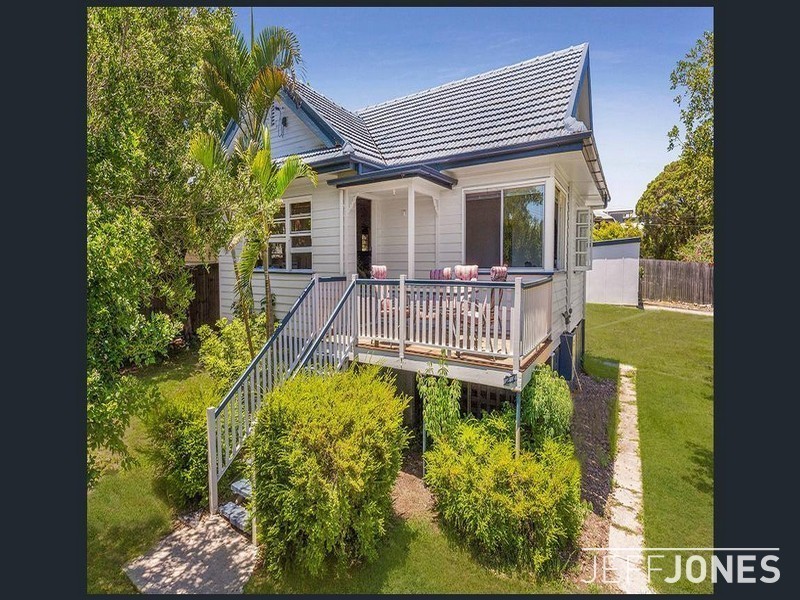 27 Eleanor Street, Carina QLD 4152