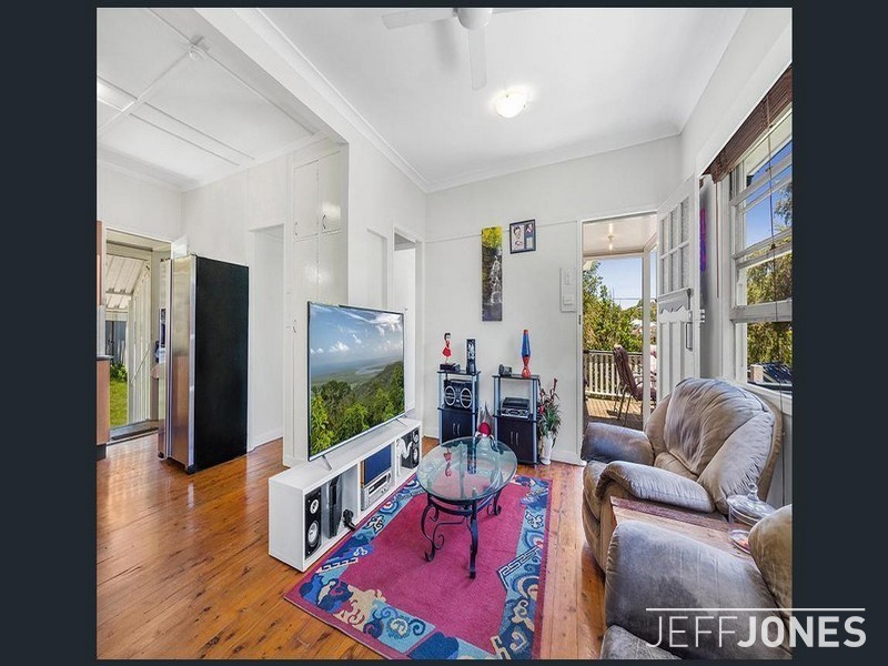 27 Eleanor Street, Carina QLD 4152