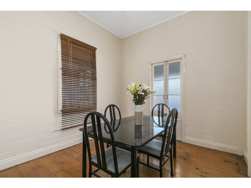 205 Cornwall Street, Greenslopes QLD 4120