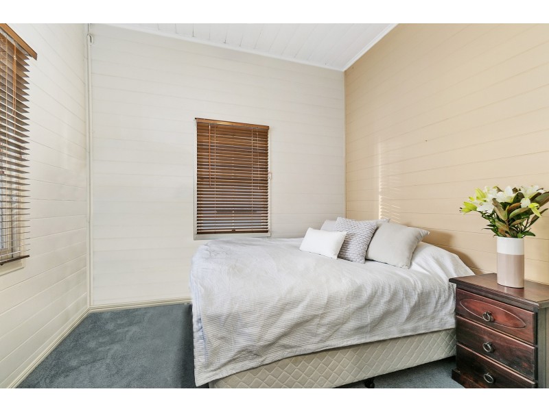205 Cornwall Street, Greenslopes QLD 4120