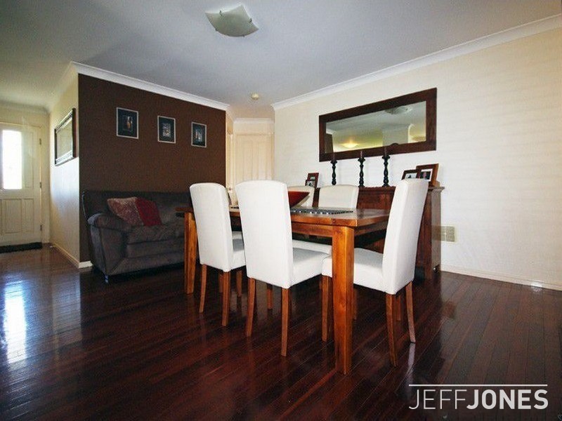 51 Roseglen Street, Greenslopes QLD 4120