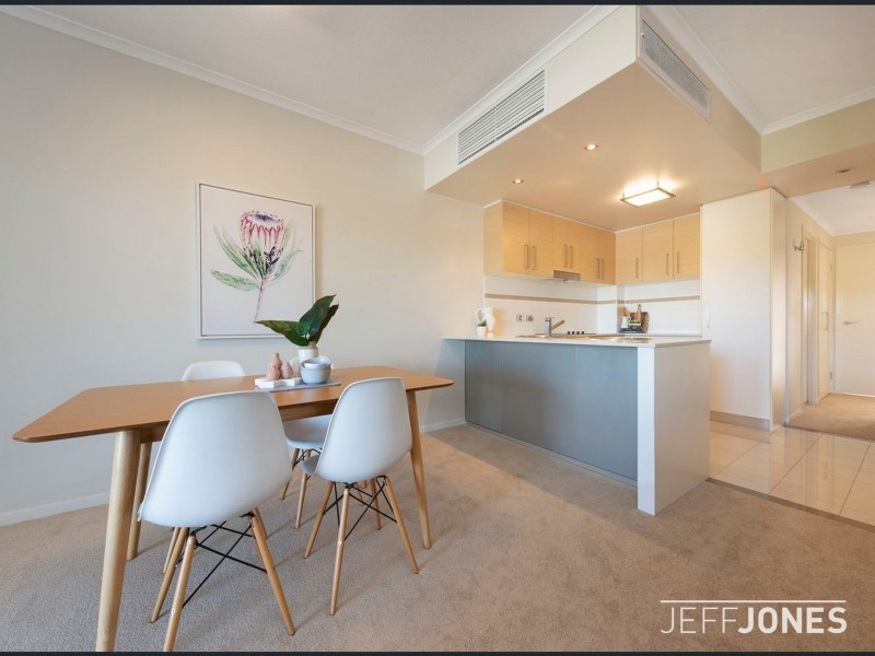 9/86 Pembroke Road, Coorparoo QLD 4151