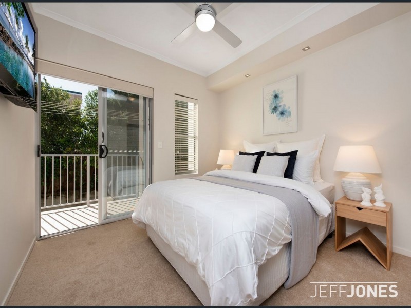 9/86 Pembroke Road, Coorparoo QLD 4151