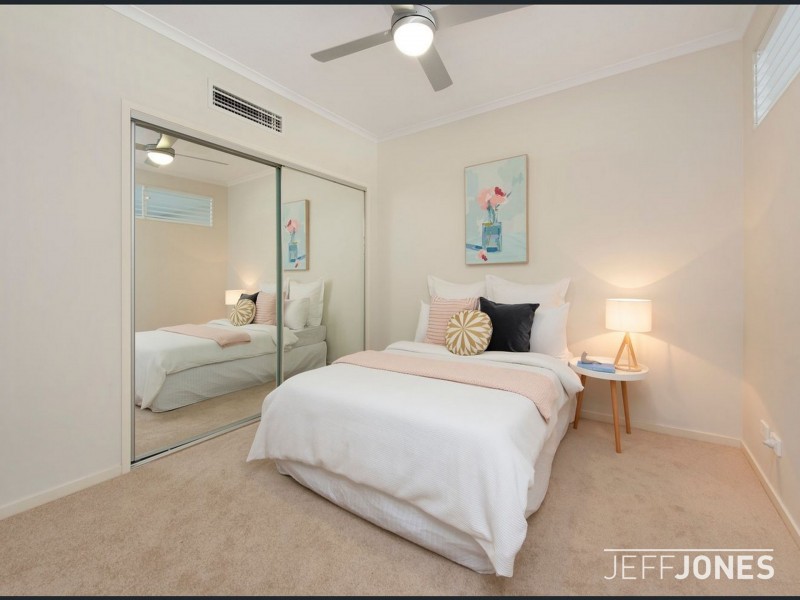 9/86 Pembroke Road, Coorparoo QLD 4151