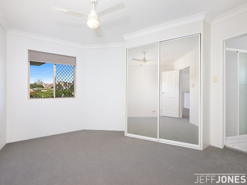 8/27 Nelson Street, Coorparoo QLD 4151