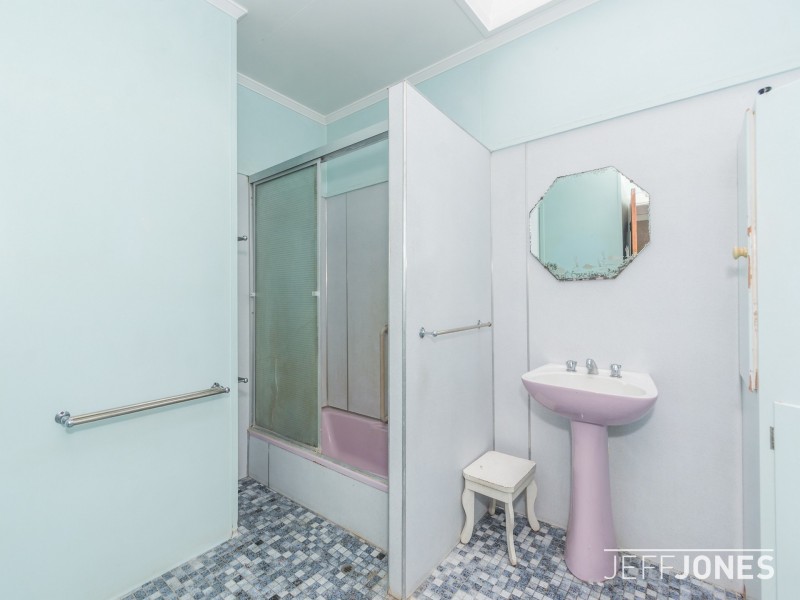 39 Pozieres Road, Tarragindi QLD 4121