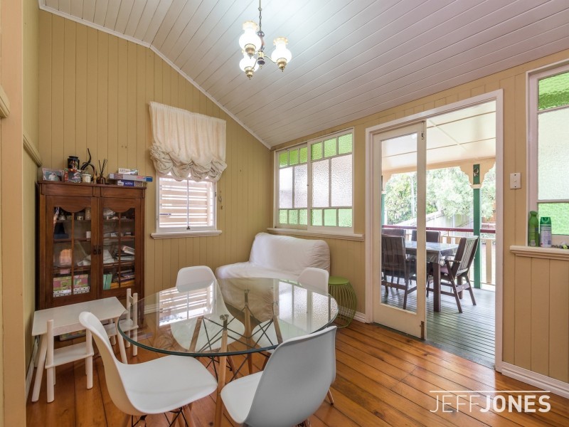 84 Cedar Street, Greenslopes QLD 4120