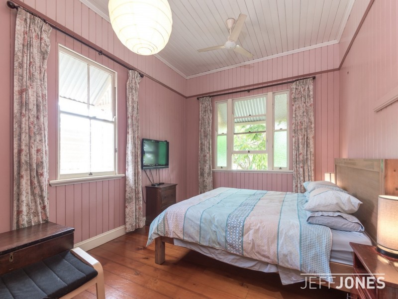 84 Cedar Street, Greenslopes QLD 4120