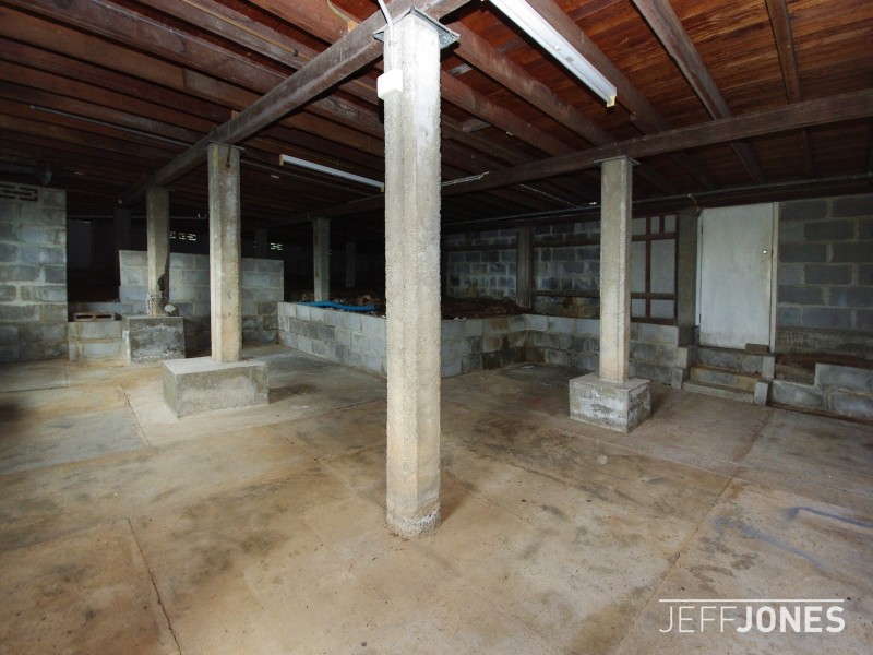 102 Peach Street, Greenslopes QLD 4120