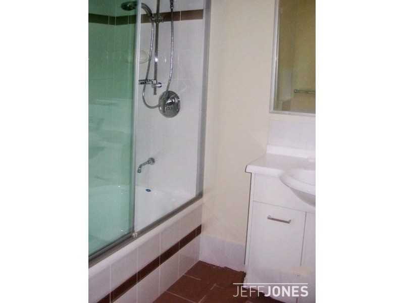 410 10/05/2019, Greenslopes QLD 4120