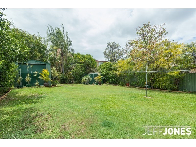 2/20 Macaulay Street, Coorparoo QLD 4151