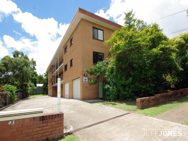 1/43 Denman Street, Greenslopes QLD 4120