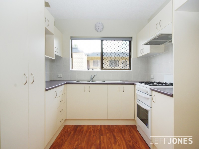 1/43 Denman Street, Greenslopes QLD 4120