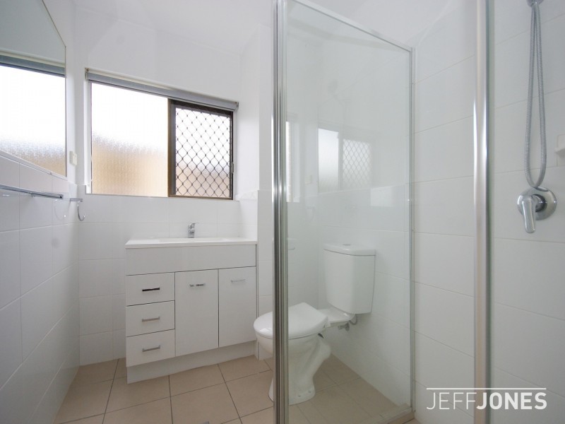 1/43 Denman Street, Greenslopes QLD 4120