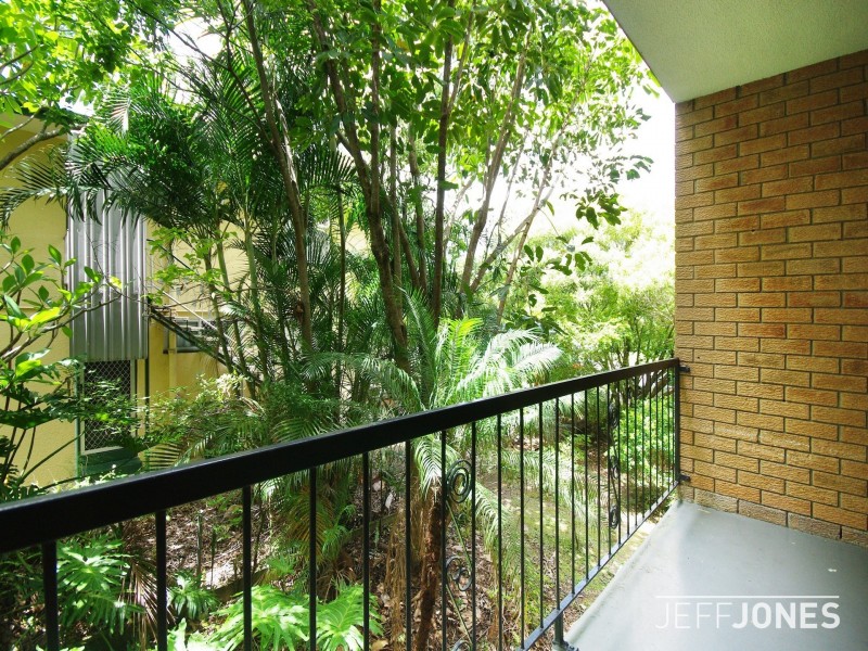 1/43 Denman Street, Greenslopes QLD 4120