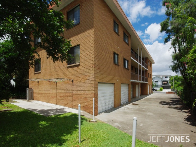 1/43 Denman Street, Greenslopes QLD 4120