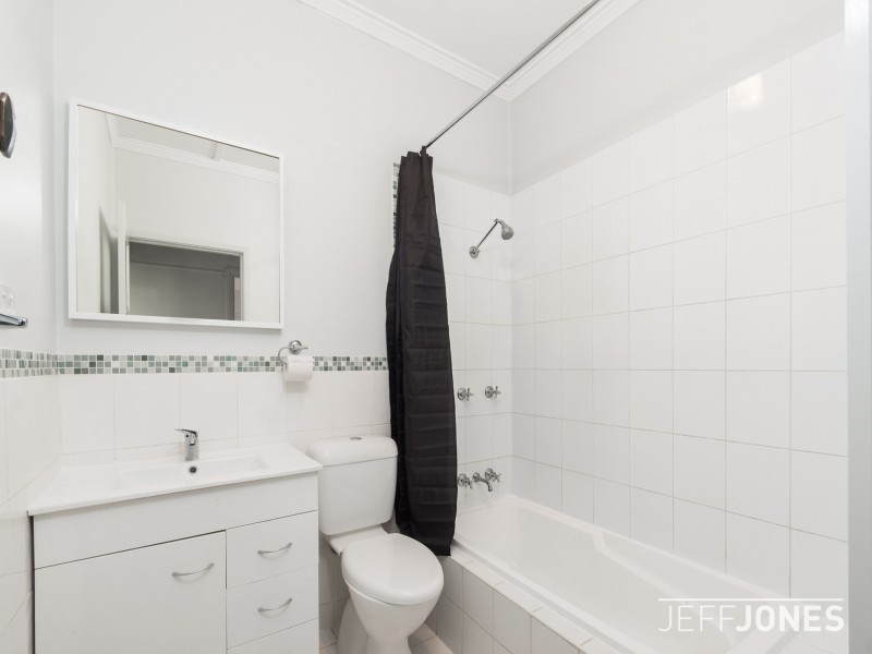 356 Norman Park, Norman Park QLD 4170