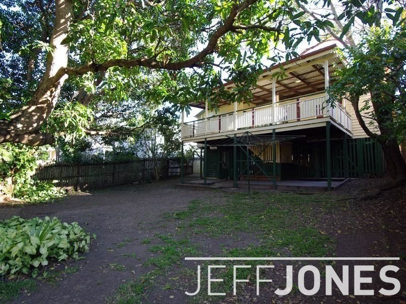 14 Leicester Street, Coorparoo QLD 4151