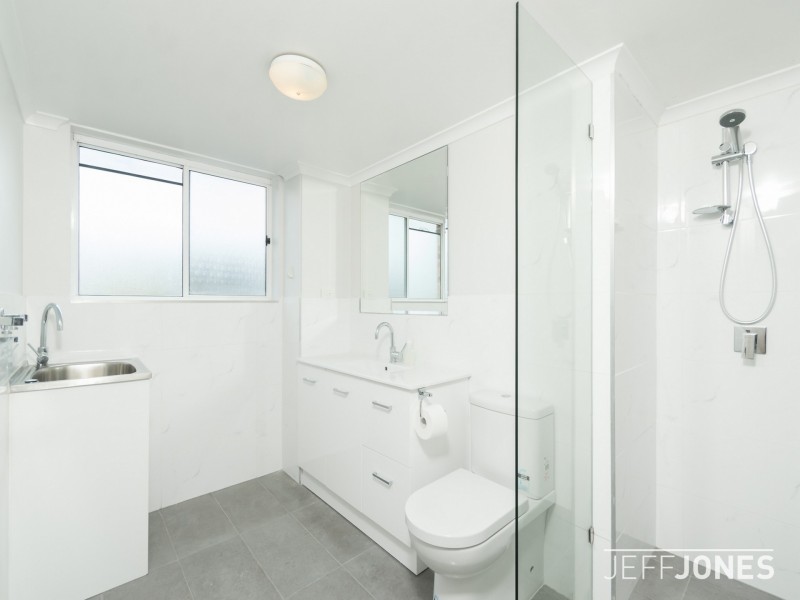 4/237 Cavendish Road, Coorparoo QLD 4151