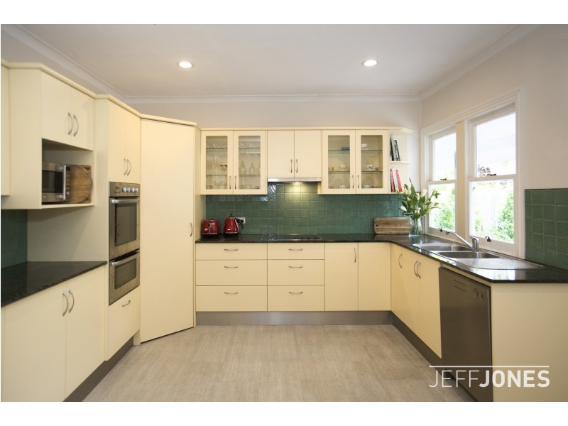 9 Garioch Street, Tarragindi QLD 4121