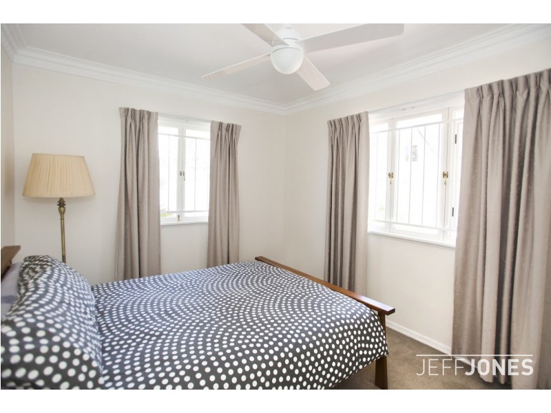 9 Garioch Street, Tarragindi QLD 4121