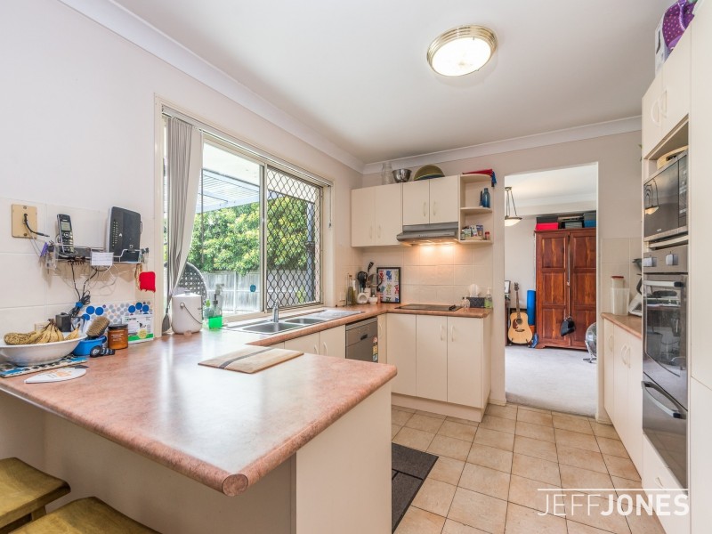 63 Berkley Place, Carindale QLD 4152