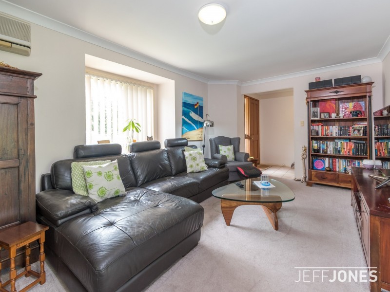 63 Berkley Place, Carindale QLD 4152