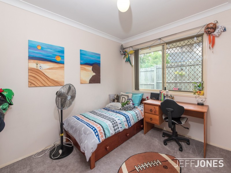 63 Berkley Place, Carindale QLD 4152