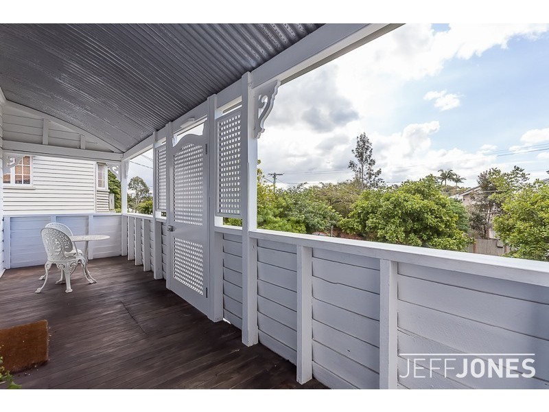27 Macrossan, Norman Park QLD 4170