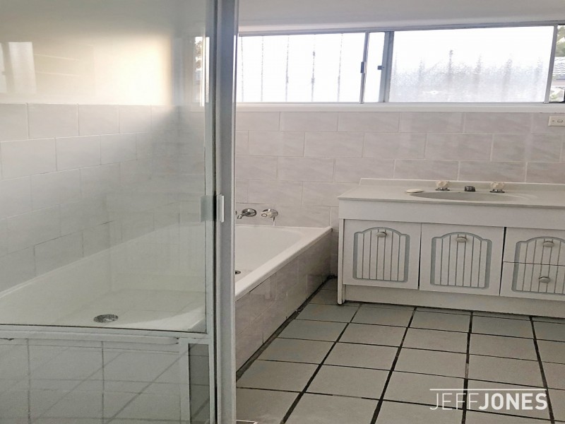 34 Lilyvale Street, Mansfield QLD 4122