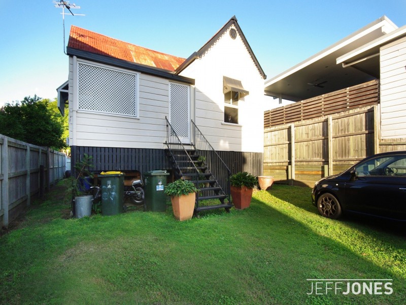 28 Didsbury Street, East Brisbane QLD 4169