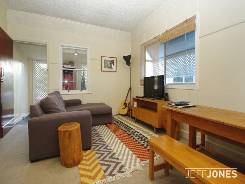 28 Didsbury Street, East Brisbane QLD 4169