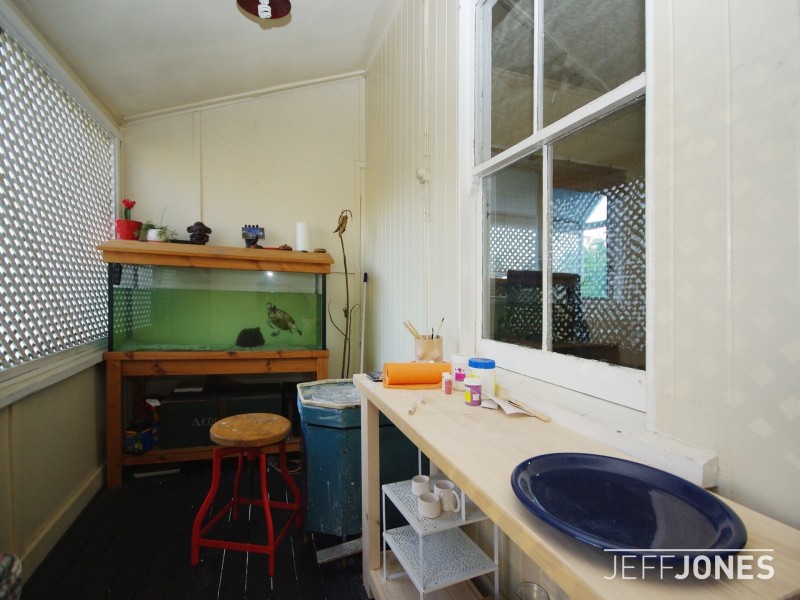 28 Didsbury Street, East Brisbane QLD 4169