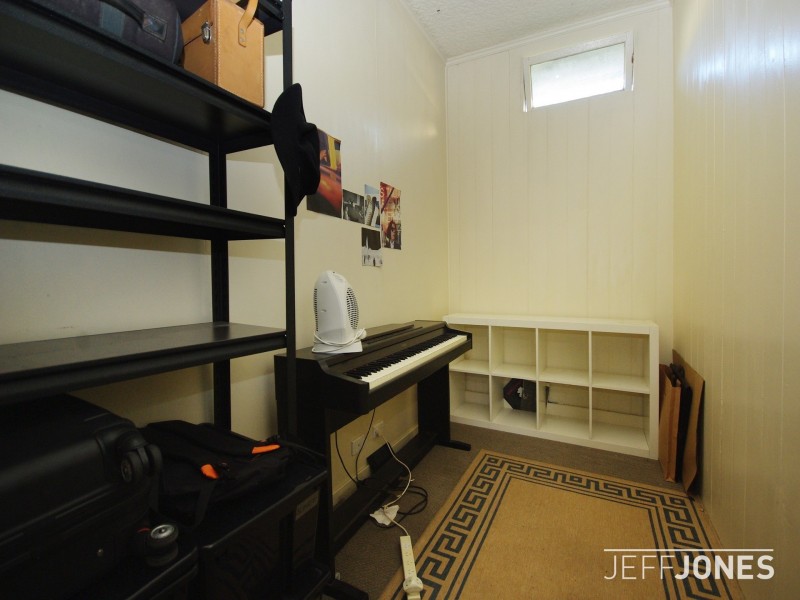 28 Didsbury Street, East Brisbane QLD 4169