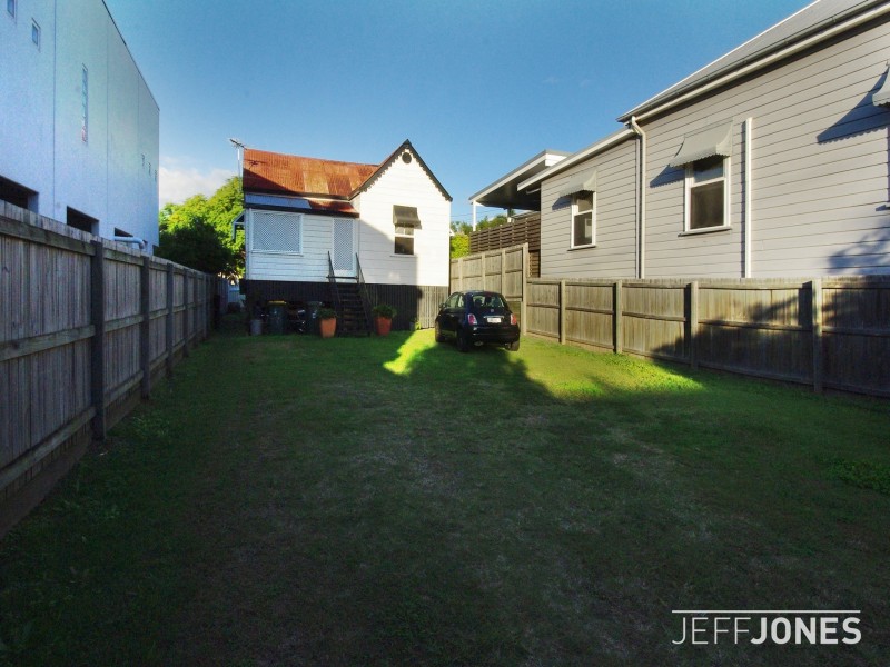 28 Didsbury Street, East Brisbane QLD 4169