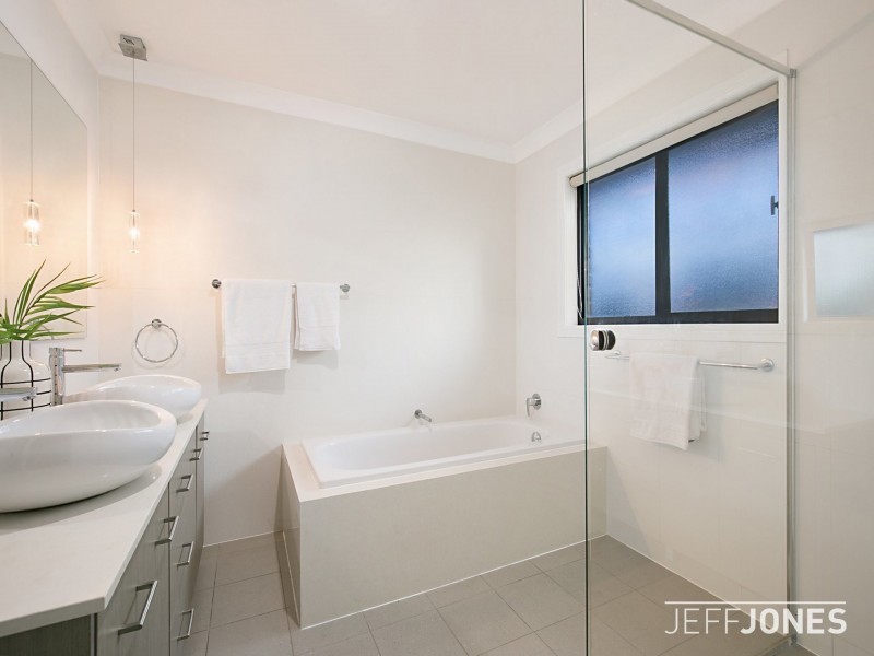 34 Breadalbane Street, Carindale QLD 4152