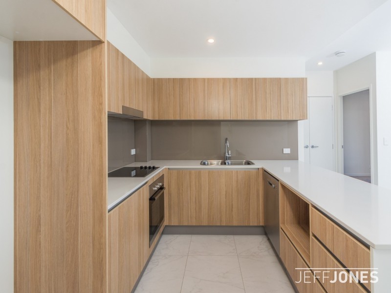 6/902 Logan Road, Holland Park West QLD 4121