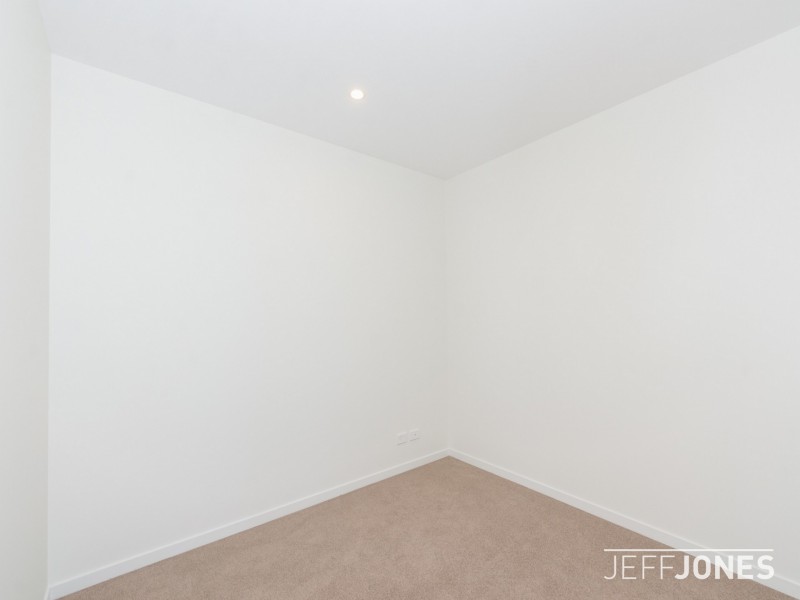 6/902 Logan Road, Holland Park West QLD 4121