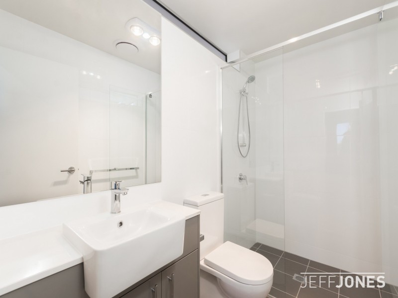 6/902 Logan Road, Holland Park West QLD 4121