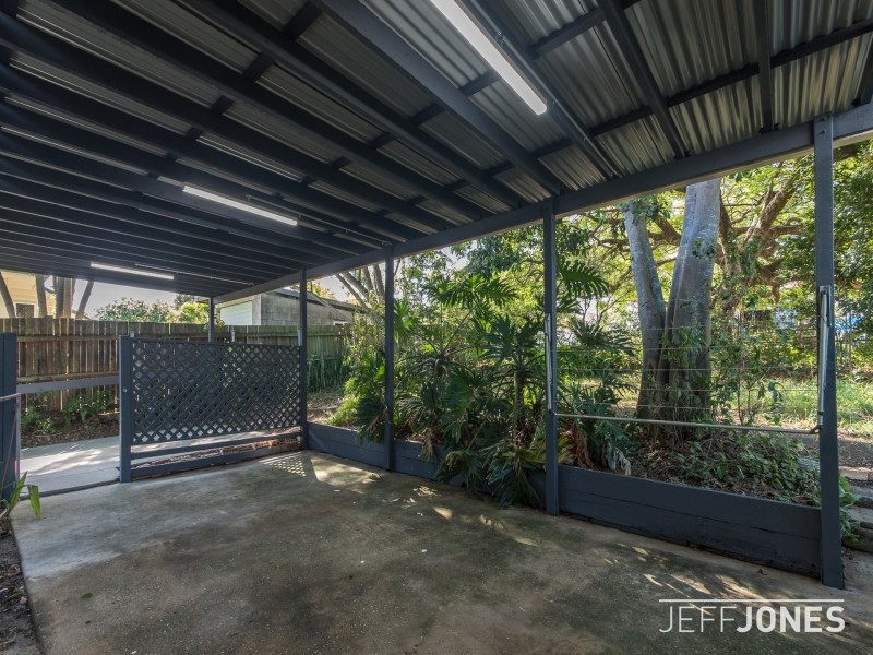 92 Layard Street, Holland Park QLD 4121