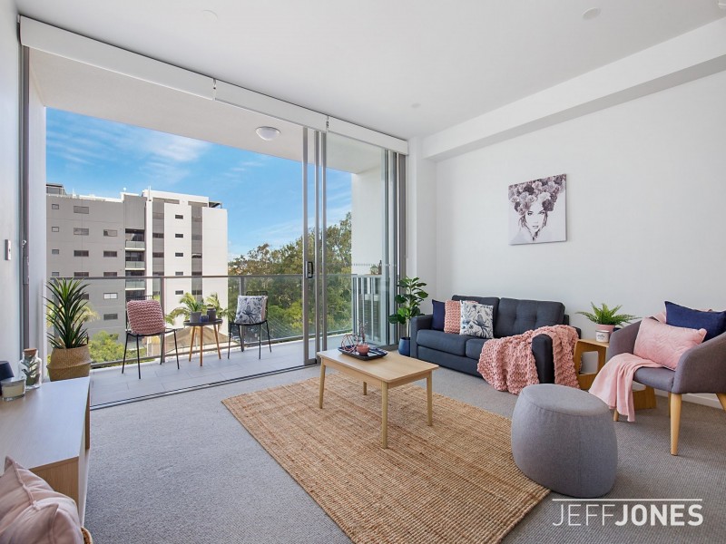 611/54 Lincoln Street, Greenslopes QLD 4120