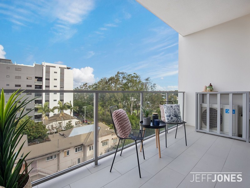 611/54 Lincoln Street, Greenslopes QLD 4120