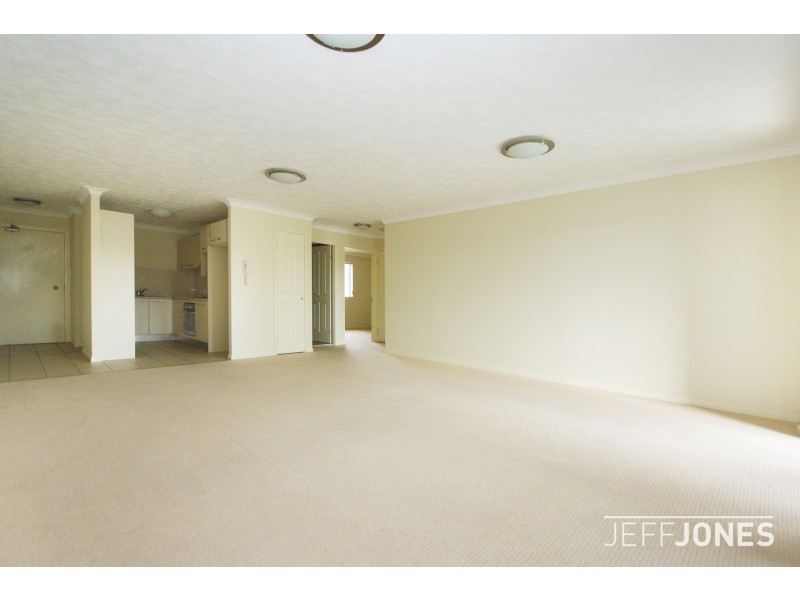 4/76 Old Cleveland Road, Greenslopes QLD 4120