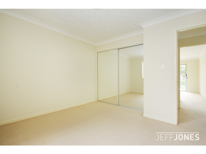 4/76 Old Cleveland Road, Greenslopes QLD 4120