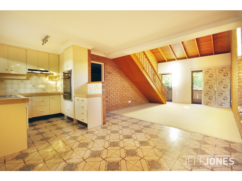 1/62 Macaulay Street, Coorparoo QLD 4151