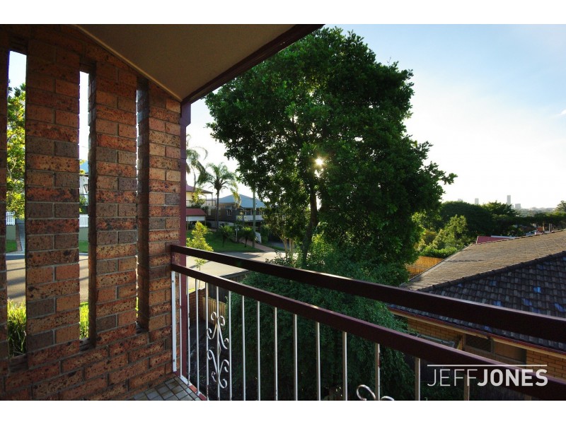 1/62 Macaulay Street, Coorparoo QLD 4151