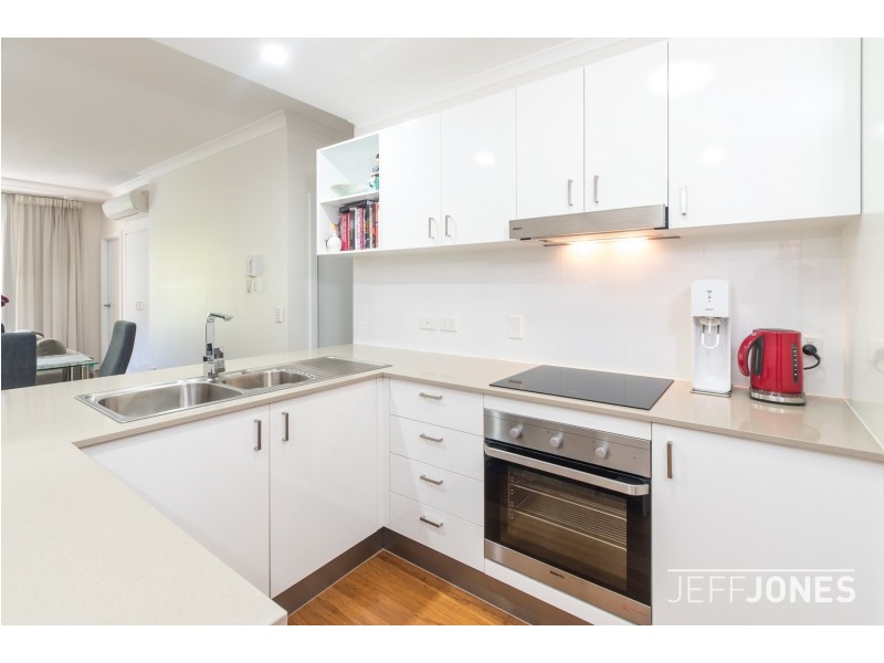 7/48 Knowsley Street, Greenslopes QLD 4120