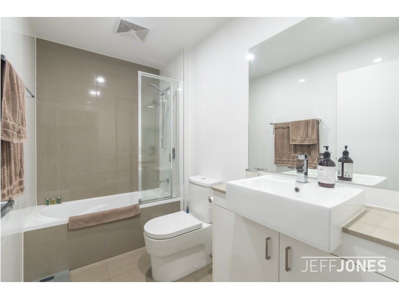 7/48 Knowsley Street, Greenslopes QLD 4120