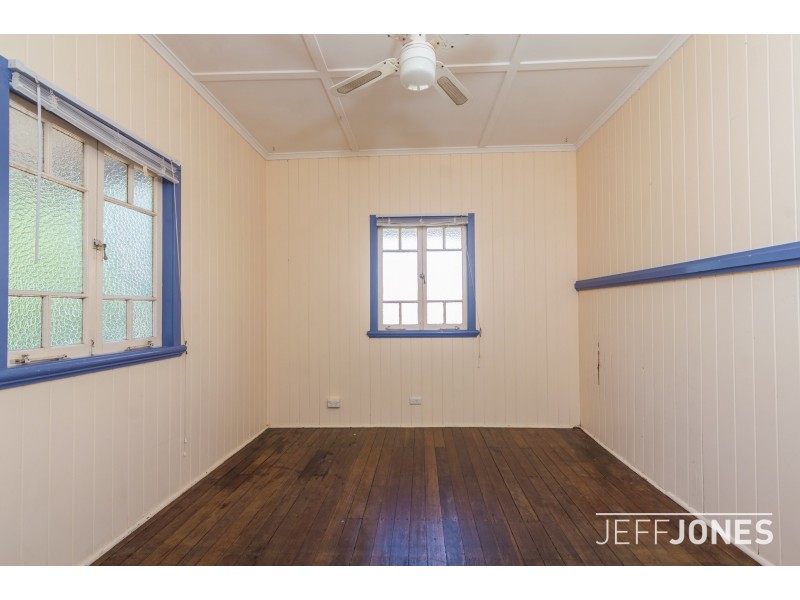12 Sword Street, Woolloongabba QLD 4102